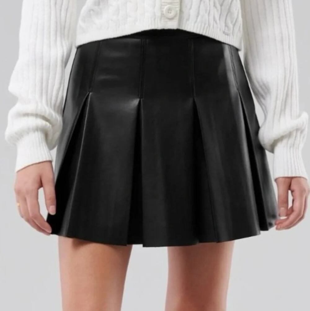Hollister Pleated Mini Skirt Black Faux Leather High Rise Women's S